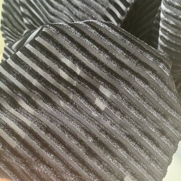 Shown to Scale Small black long-sleeved fit and flare dress - Picture 7 of 8